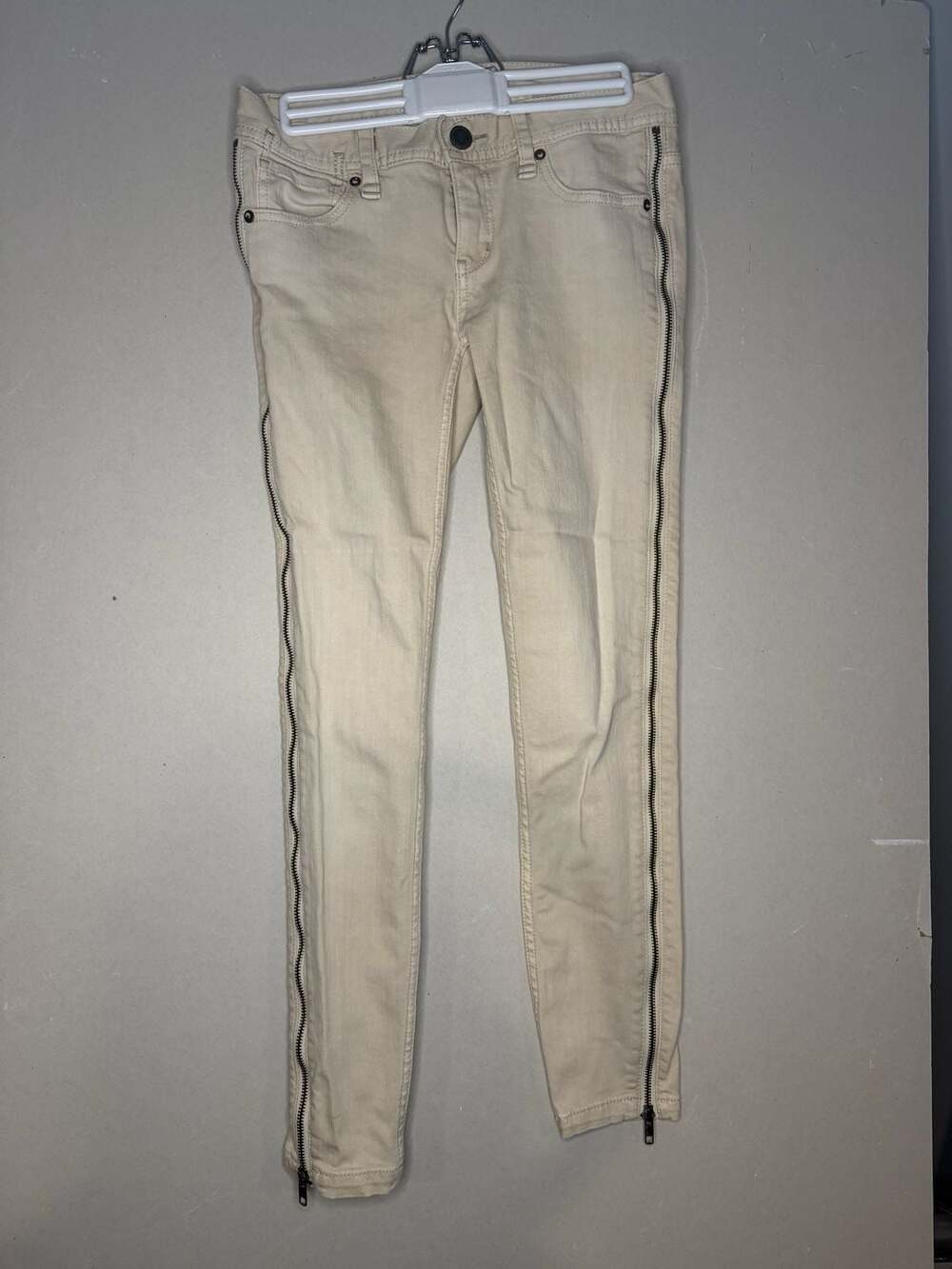 Free People Levon Zipper Skinny Pants Size W25 Bone